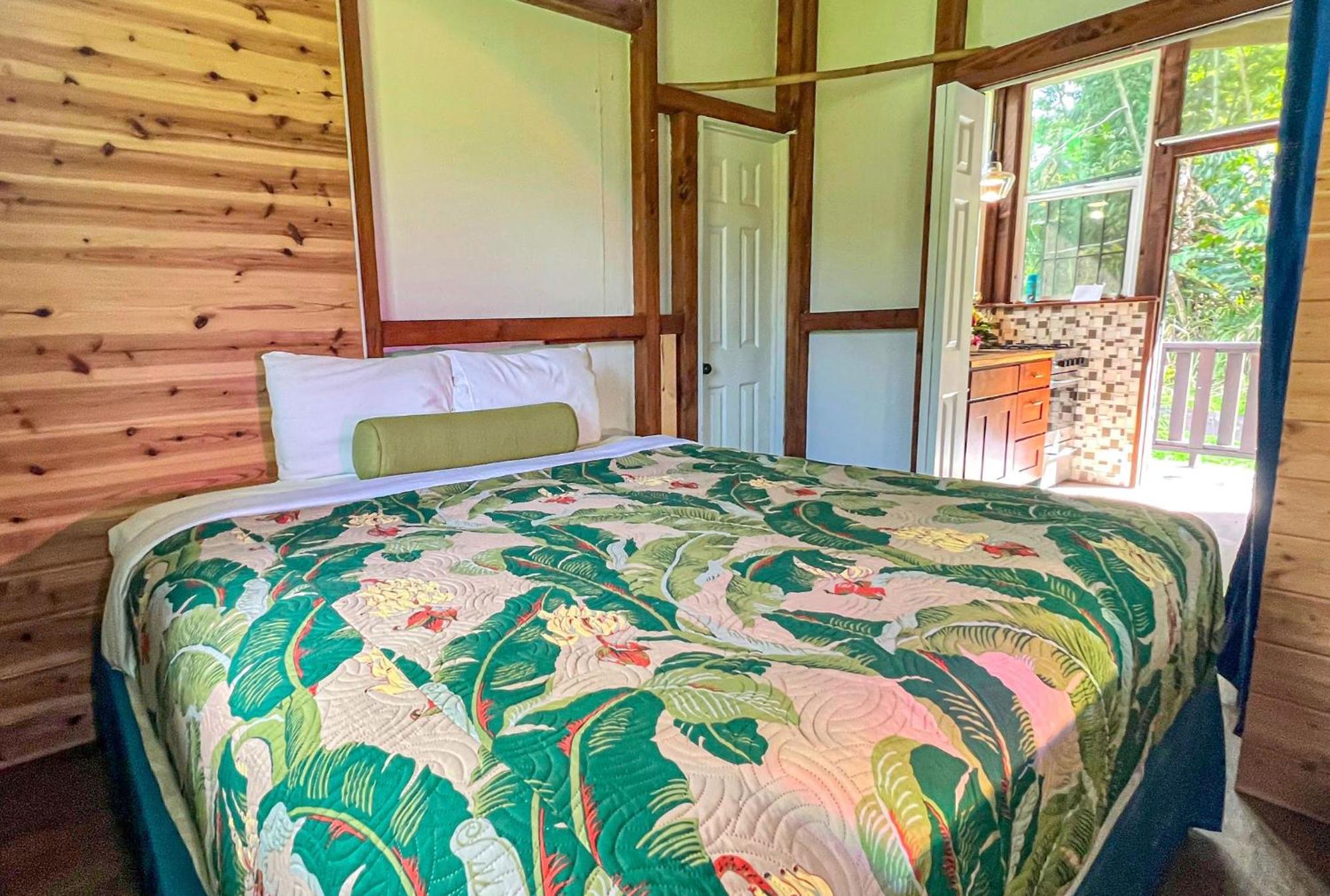 Вілла Hawaiian Sanctuary Eco Retreat Center Pahoa Екстер'єр фото