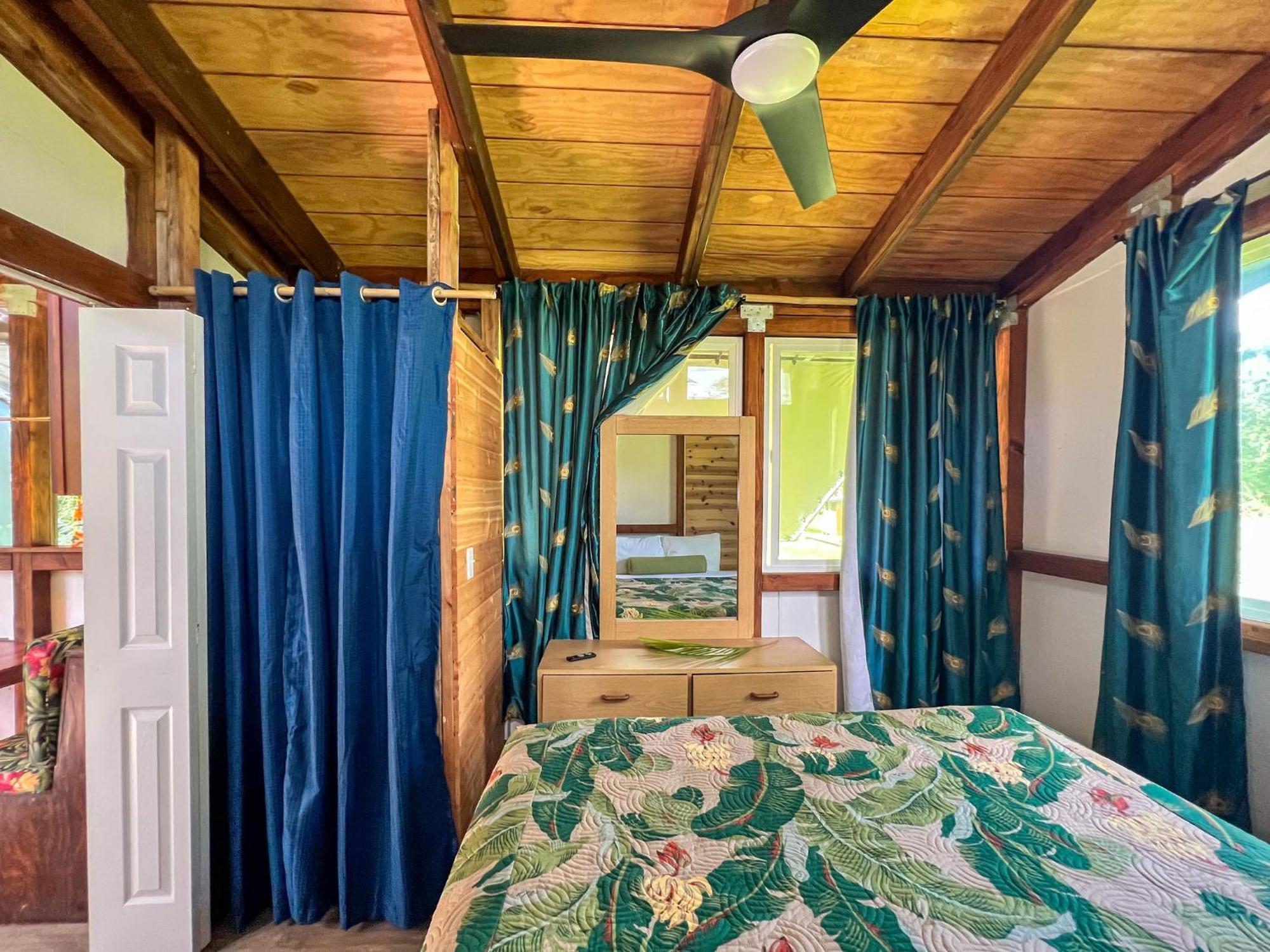 Вілла Hawaiian Sanctuary Eco Retreat Center Pahoa Екстер'єр фото